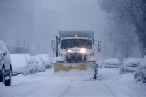 Photos: Snow storm slams Northeast - WTOP News