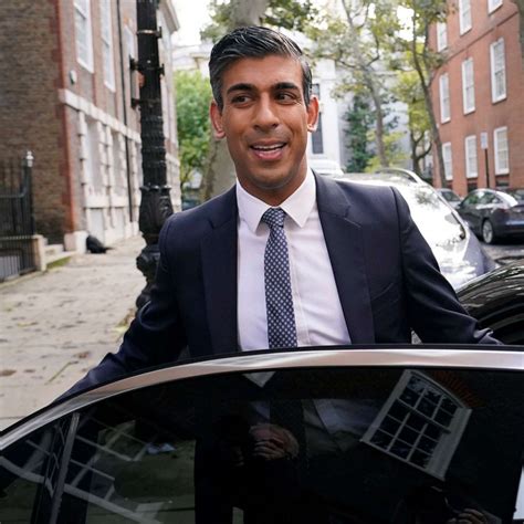 Rishi Sunak chosen to be new UK prime minister - Good Morning America