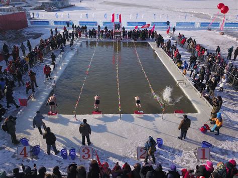 International winter swimming competition held in Harbin - China Plus