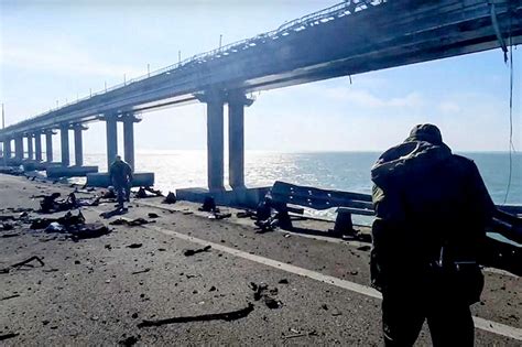 Russia says 3 killed in Crimea bridge blast | ABS-CBN News