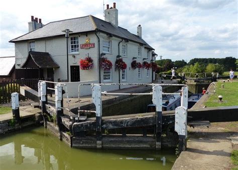 The Grove Lock public house (C) Mat Fascione | Canal, Narrowboat, Canal boat