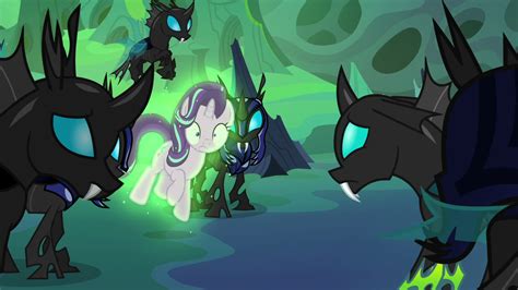 Image - Starlight Glimmer covered in Chrysalis' aura S6E26.png | My ...