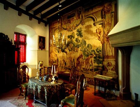 The Inside of Eltz Castle | ... rooms shown during the 40-minute tour of Burg Eltz. Peter Jaeger ...