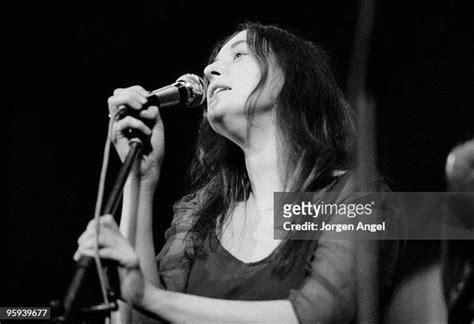 Christina 'Licorice' McKechnie of the Incredible String Band performs... News Photo - Getty Images