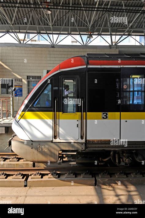 Shanghai metro line 3 train waits at a station, Shanghai, China Stock ...