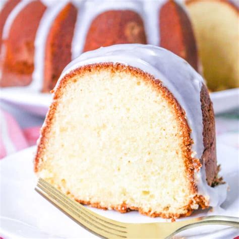 Copycat Sara Lee Pound Cake - Easy 7Up Bundt Cake Recipe