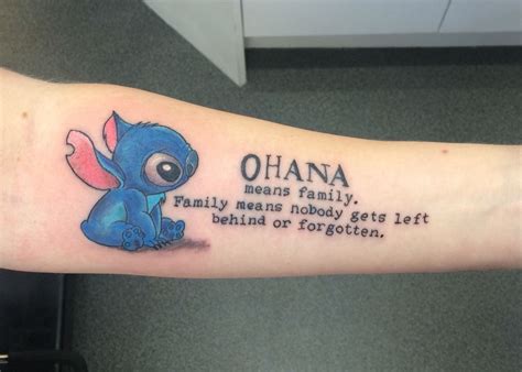 Ohana tattoo. Stitch and his motto Disney Stitch Tattoo, Disney Tattoos, Mini Tattoos, Dope ...