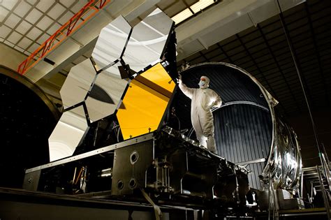 Meet NASA’s James Webb Space Telescope - Launch Date: 2018 - RocketSTEM