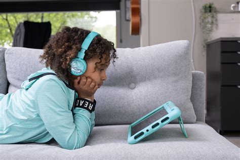 Amazon.com: Made for Amazon Bluetooth Kids Headphones with Boom ...