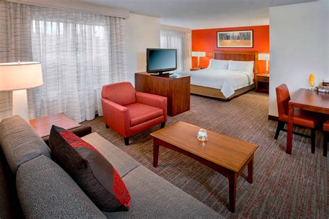 Detailed hotel room/suite highlights at Residence Inn East Greenbush