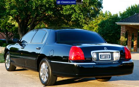 Find used 2003 Lincoln Town Car Cartier - Show Condition in Carrollton ...