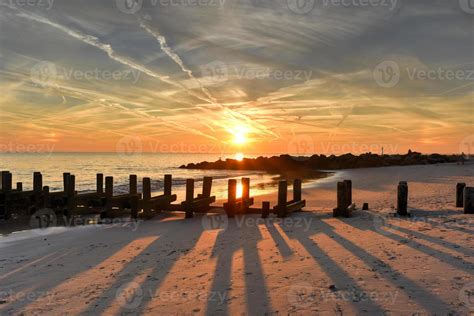 Coney Island Beach at Sunset. 16103001 Stock Photo at Vecteezy