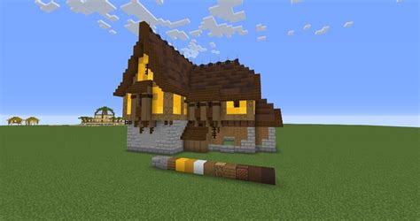 Yellow Tudor House Minecraft Map