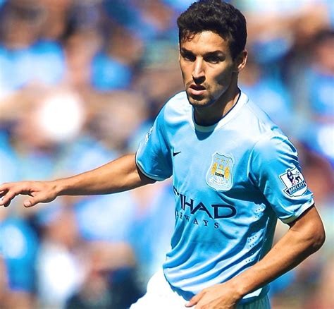 Jesus Navas Injury: Updates on Manchester City Star's Status and Return ...