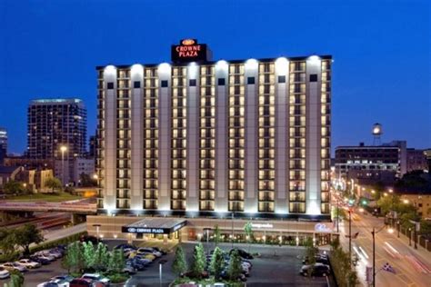 Hotels near United Center: Hotels in Chicago