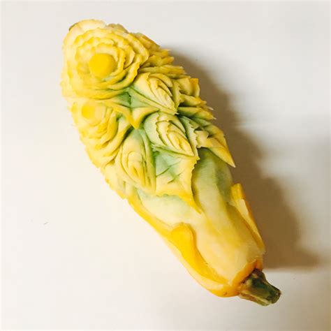 Chuncarve on Twitter: "Yellow Squash Carving #learnvegetablecarving #yellosquashcarving #เรียน ...