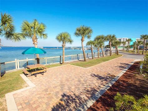 9 Best Campgrounds in Destin, Florida on the Beach (2024) - Life of Stacy