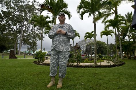 DVIDS - Images - US Army Chief of Staff Gen. Raymond T. Odierno visits Schofield Army Barracks ...