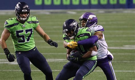 Heaps: Why K.J. Wright has benefited from position change for Seahawks