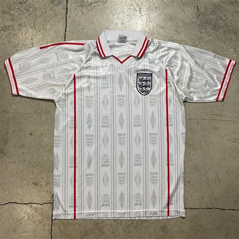 England soccer jersey- Size Large- White/Red DM for... - Depop