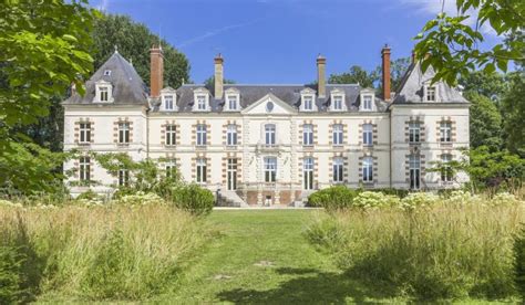 Top 25 Chateaux to Rent in 2025 - Oliver's Travels' Top Props in France