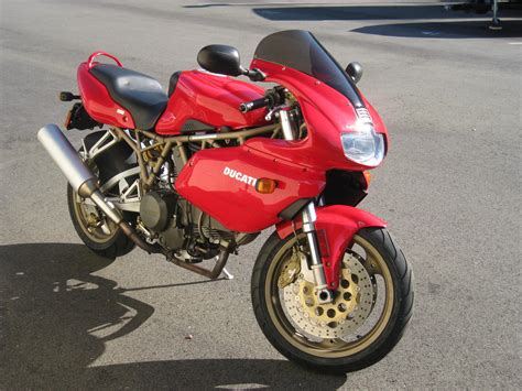 1999 Ducati SS 750 Super Sport - Moto.ZombDrive.COM