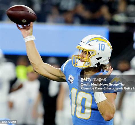 Los Angeles Chargers quarterback Justin Herbert passes against the ...