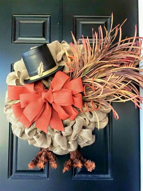 67 Cute And Inviting Fall Front Door Décor Ideas - DigsDigs