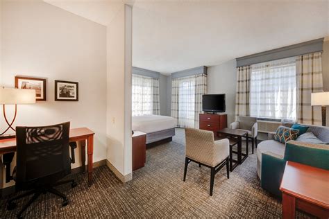 Courtyard by Marriott Raleigh Crabtree Valley Rooms: Pictures & Reviews - Tripadvisor