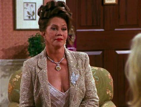 Kathleen Turner Said The "Friends" Cast Was Cliquey And Unwelcoming ...