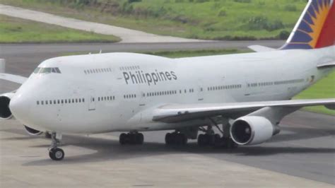 Philippine Airlines (Boeing 747-400) Landing at Davao Int'l Airport - YouTube