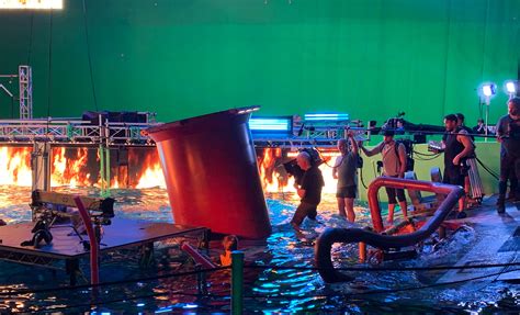 Avatar sequels news about the budget, a return to filming and a BTS photo