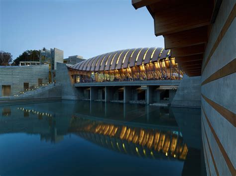 Crystal Bridges Museum of American Art by Safdie Architects - Architizer