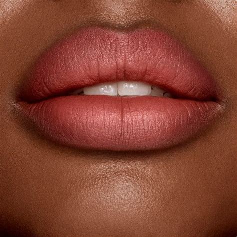 Trends We’re Loving: Natural Lips – Ero Edge