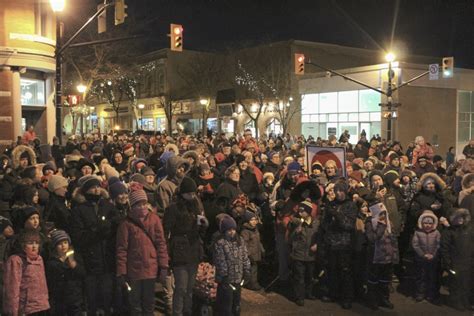 Kids lead the way in Orillia holiday tradition (7 photos) - Orillia News