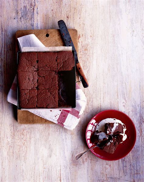 Chocolate sponge pudding | Recipe | Chocolate sponge pudding, Chocolate sponge, Desserts