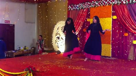 Ghagra & Navrai Majhi- HOLUD DANCE PERFORMANCE - YouTube