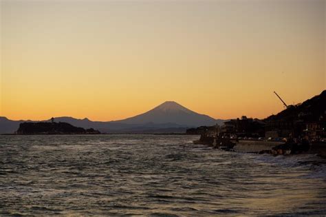 Premium Photo | Mt fuji sunset