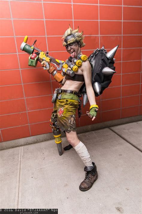 Junkrat from Overwatch | New York Comic Con 2016 | Overwatch cosplay, Cosplay, Cosplay outfits