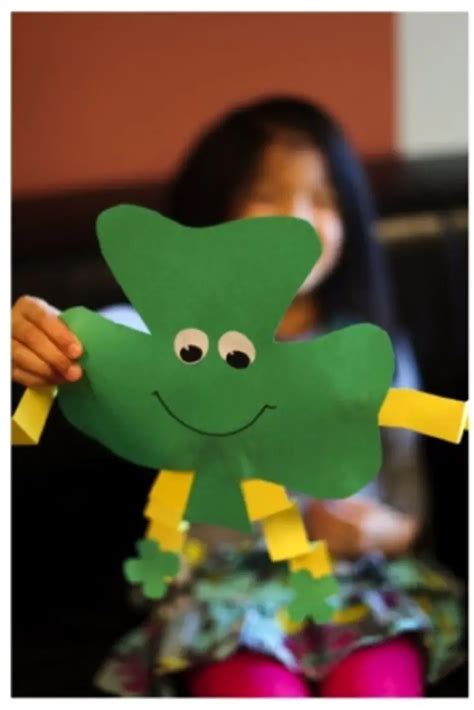 35+ St Patrick's Day Crafts For Kids - Easy St Paddy's Day Craft Ideas ...