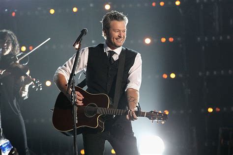 Blake Shelton Has A New Album Coming Out - New Country 105.1