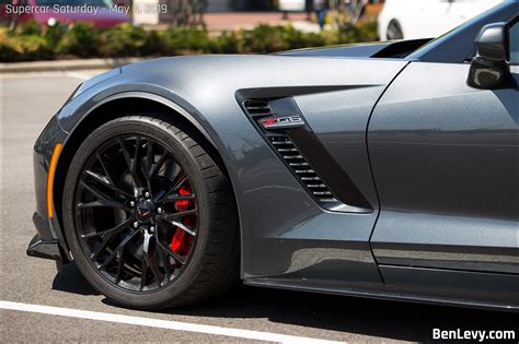 Front fender of C7 Corvette Z06 - BenLevy.com