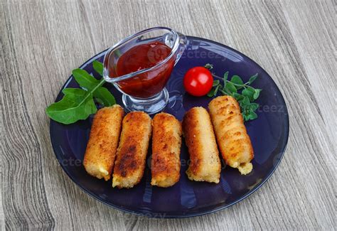 Fry cheese sticks 7872134 Stock Photo at Vecteezy