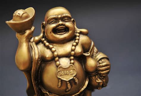 How to Use a Feng Shui Laughing Buddha Statue for Good Fortune!