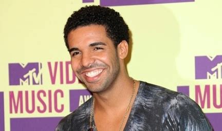 I wanna get my hair cut like Drake has here, what's it called? : r ...