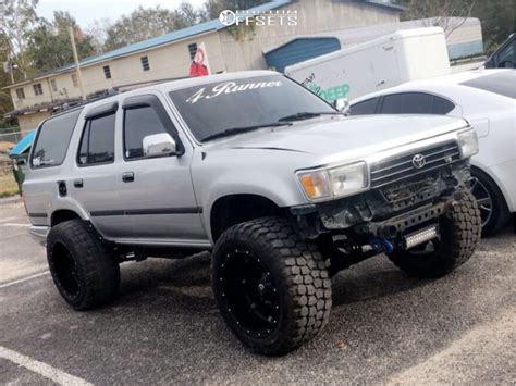 1995 Toyota 4Runner Fuel Hostage Suspension Lift 3.5" | Custom Offsets