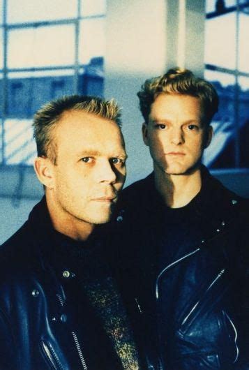 A LITTLE RESPECT (EN ESPAÑOL) - Erasure - LETRAS.COM