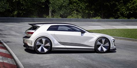 Volkswagen Reimagines Golf GTE Sport Plug-In Concept