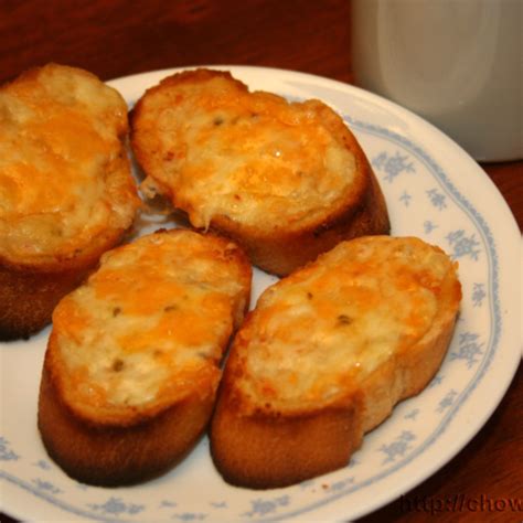 Toasted Garlic Bread with Cheese