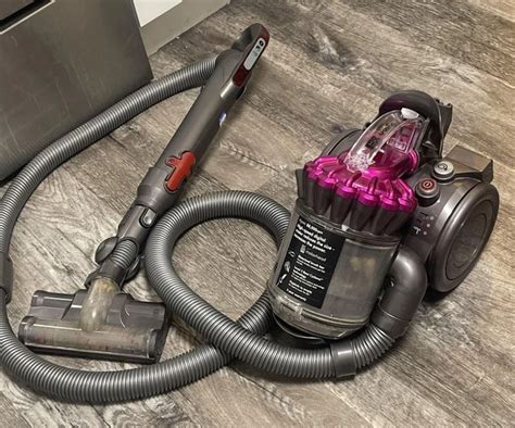 This lucky thrifter found a Dyson vacuum for only $40